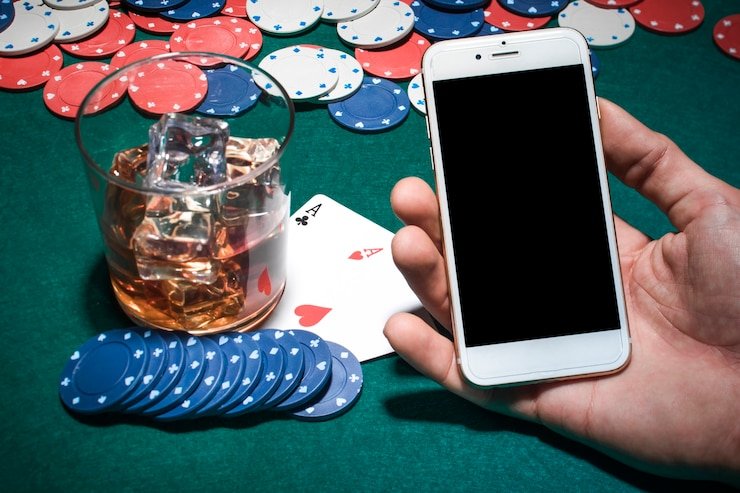 Lucky Neko slot interface on mobile phone screen
